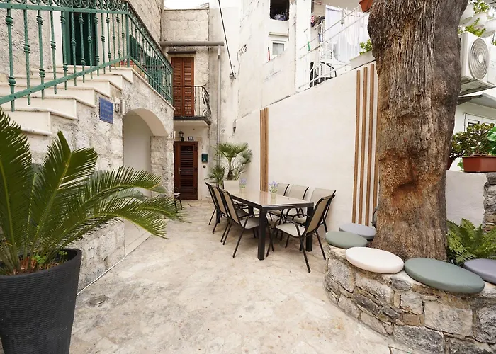 Villa Stone Garden Escape With Jacuzzi *
