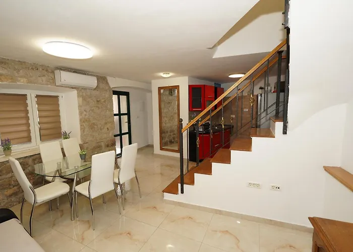 Stone Garden Escape With Jacuzzi Villa *