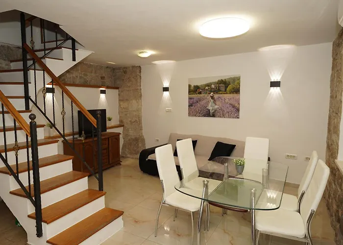 Villa Stone Garden Escape With Jacuzzi *