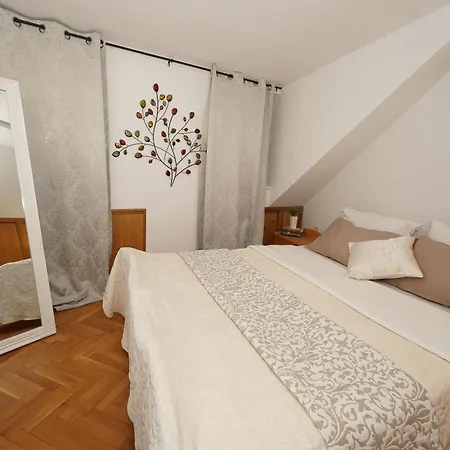 Stone Garden Escape With Jacuzzi Villa Split